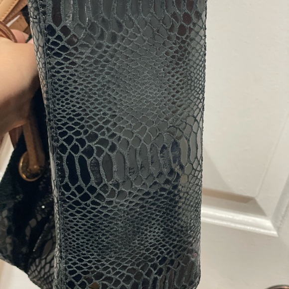 Black Michael Kors bag - Picture 5 of 8